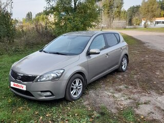 2010 Kia Ceed I Рестайлинг, серебристый, 610000 рублей, вид 2