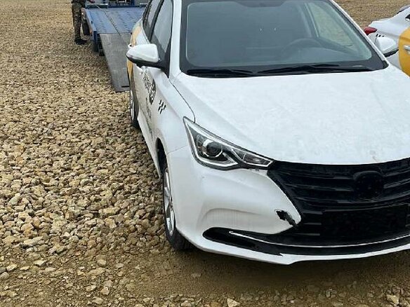 2023 Changan Alsvin, белый, 962000 рублей - вид 1