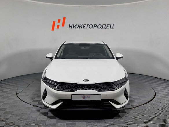 2020 Kia K5 III, белый, 2099000 рублей - вид 2