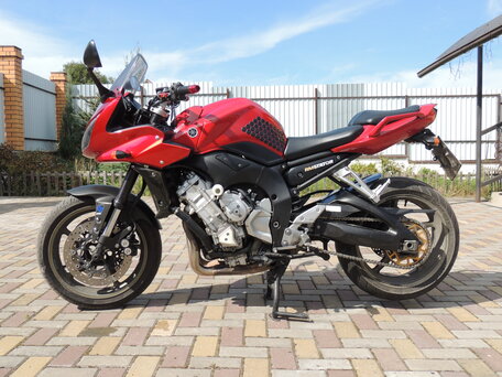2009 Yamaha FZ1, красный, 630000 рублей, вид 2