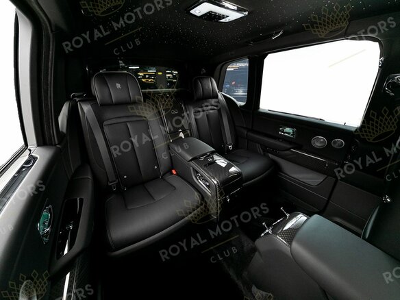 2025 Rolls-Royce Cullinan Black Badge I Рестайлинг (Series II), серый, 61900000 рублей - вид 17