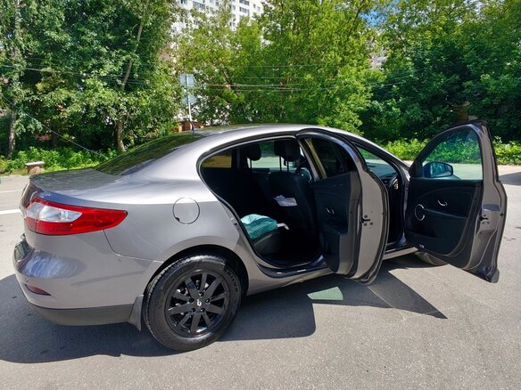 2012 Renault Fluence I, серый, 690000 рублей - вид 8