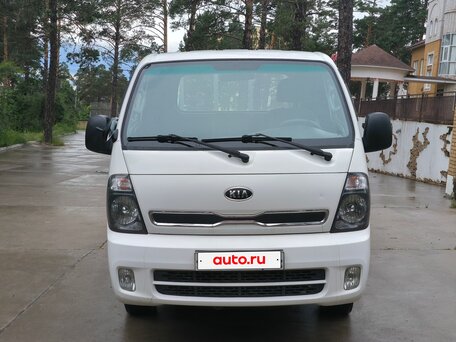 2012 Kia Bongo, белый, 1700000 рублей, вид 2