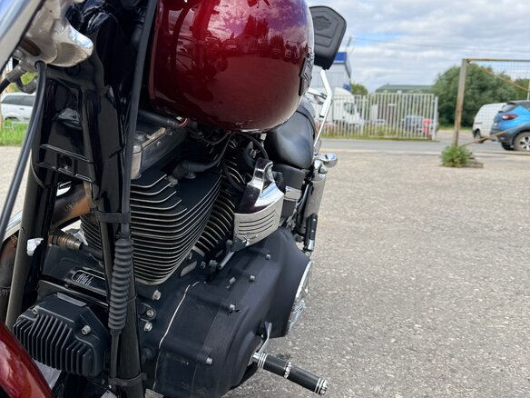 2010 Harley-Davidson Fat Bob, красный, 777000 рублей - вид 10