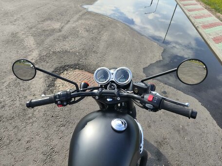 2022 Triumph Bonneville T120, чёрный, 990000 рублей, вид 5