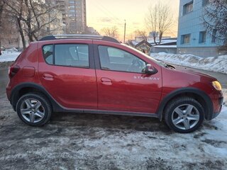 2017 Renault Sandero Stepway II, красный, 1050000 рублей, вид 2