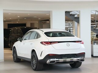 2026 Mercedes-Benz GLC Coupe 300 II (C254), белый, 9000000 рублей, вид 4