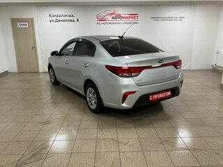 2019 Kia Rio IV, серебристый, 1179000 рублей, вид 5