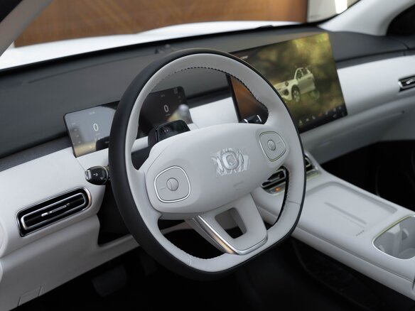 2026 Changan Qiyuan Q05 51.9 kWh II, белый, 2565000 рублей - вид 9