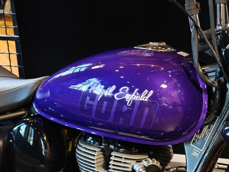 2026 Royal Enfield Goan Classic 350, фиолетовый, 529000 рублей, вид 4