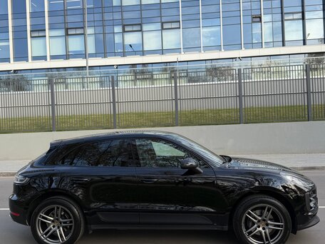 2019 Porsche Macan I Рестайлинг, чёрный, 4000000 рублей, вид 4