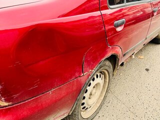 1996 Nissan Almera I (N15), красный, 129000 рублей, вид 4
