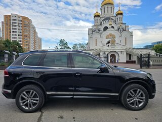 2018 Volkswagen Touareg II Рестайлинг, чёрный, 3499000 рублей, вид 5