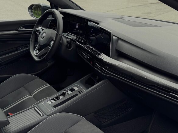 2023 Volkswagen Golf VIII, серый, 2130000 рублей - вид 6