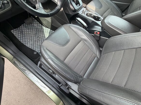 2013 Ford Kuga II, серый, 1250000 рублей - вид 12