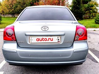 2007 Toyota Avensis II Рестайлинг, серебристый, 880000 рублей, вид 2