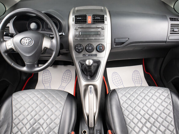 2007 Toyota Auris I, серебристый - вид 6