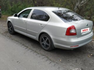 2012 Skoda Octavia II (A5) Рестайлинг, серый, 1050000 рублей, вид 4