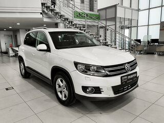 2012 Volkswagen Tiguan I Рестайлинг, белый, 930000 рублей, вид 3