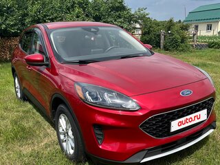 2020 Ford Escape IV, красный, 1850000 рублей, вид 3