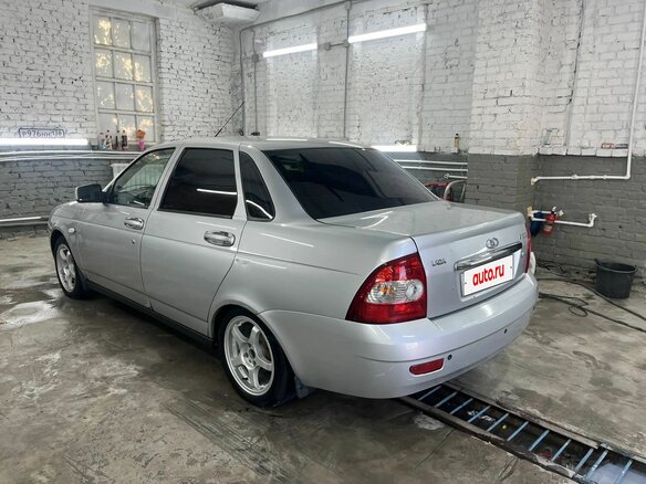2010 Lada (ВАЗ) Priora I, серебристый, 350000 рублей - вид 8