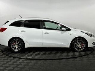 2014 Kia Ceed II, белый, 990000 рублей, вид 5