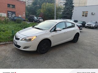 2012 Opel Astra J, белый, 695000 рублей, вид 1