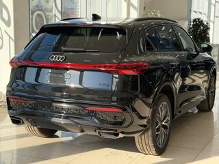 2026 Audi Q5 L III (GU), чёрный, 6100000 рублей, вид 5