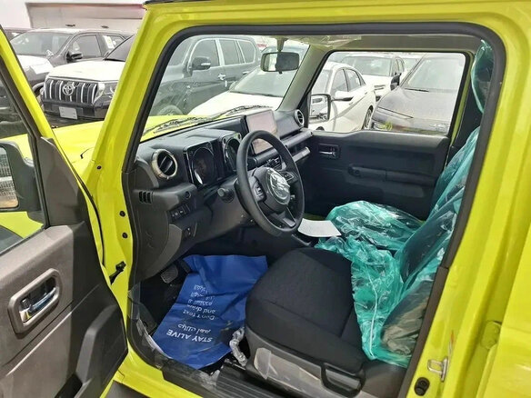 2026 Suzuki Jimny IV, зелёный - вид 4