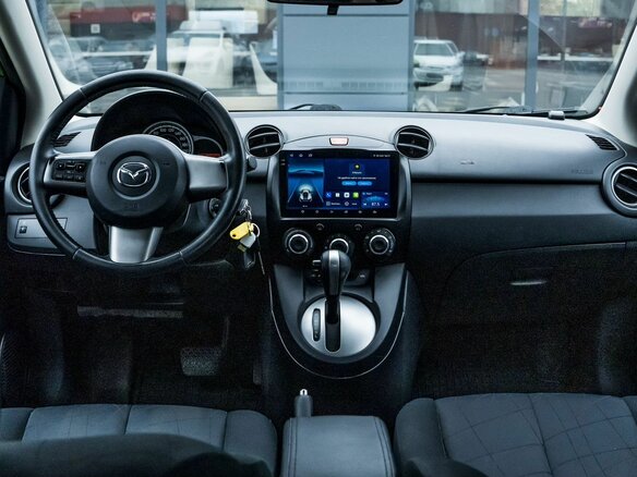 2012 Mazda 2 II Рестайлинг (DE2), зелёный, 843000 рублей - вид 7
