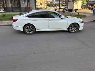 2021 Honda Accord X Рестайлинг, белый, 2700000 рублей, вид 3