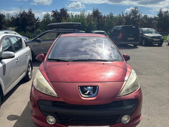 2008 Peugeot 207 I, красный, 180000 рублей