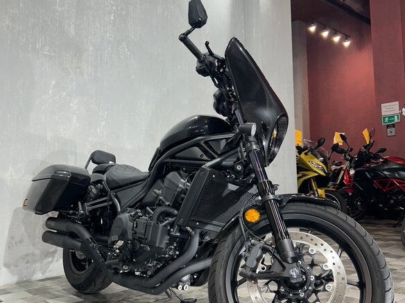2023 Honda CMX 1100 Rebel, чёрный, 1095000 рублей - вид 3