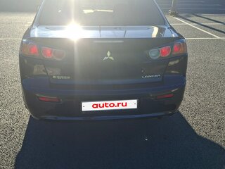 2013 Mitsubishi Lancer X Рестайлинг, синий, 635000 рублей, вид 4