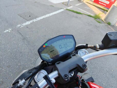 2015 Ducati Monster 821, красный, 569999 рублей, вид 4