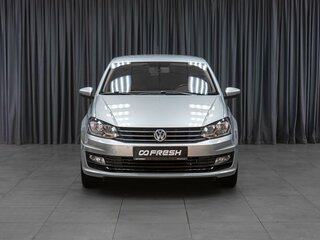 2018 Volkswagen Polo V Рестайлинг, серебристый, 1339000 рублей, вид 3