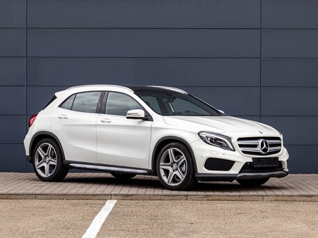 2016 Mercedes-Benz GLA 200 I (X156), белый, 1295000 рублей, вид 3