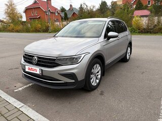 2021 Volkswagen Tiguan II Рестайлинг, серый, 3050000 рублей, вид 1