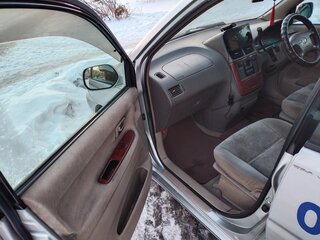 2002 Toyota Gaia, серый, 495000 рублей, вид 5