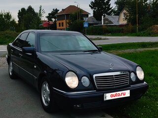 1997 Mercedes-Benz E-Класс 230 II (W210, S210), синий, 575000 рублей, вид 2