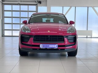 2022 Porsche Macan I Рестайлинг 2, красный, 6900000 рублей, вид 5