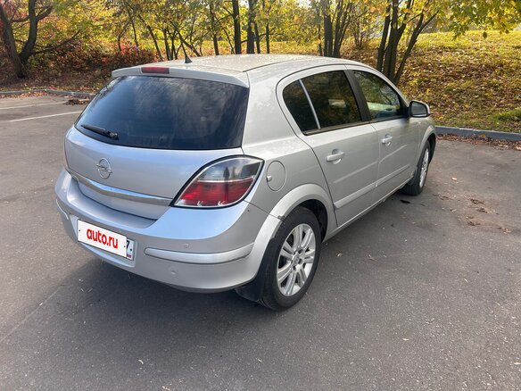 2011 Opel Astra H Рестайлинг, серебристый, 400000 рублей - вид 4
