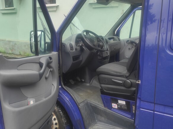 2017 Mercedes-Benz Sprinter Classic, синий, 1300000 рублей