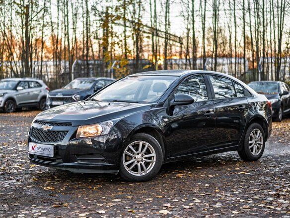 2012 Chevrolet Cruze I, чёрный, 570000 рублей