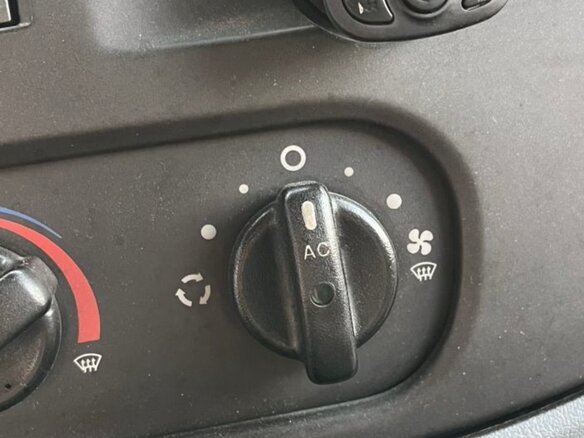 2011 Ford Transit, белый, 1100000 рублей - вид 8
