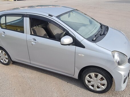 2015 Daihatsu Mira VII, серебристый, 490000 рублей, вид 3