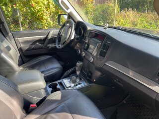 2012 Mitsubishi Pajero IV Рестайлинг 1, коричневый, 2000000 рублей, вид 5