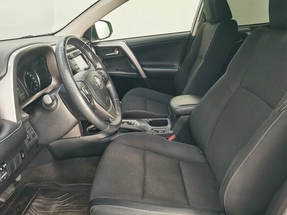 2015 Toyota RAV4 IV (XA40) Рестайлинг, белый, 2340000 рублей - вид 14