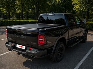 2025 Ram 1500 Crew Cab V Рестайлинг, чёрный, 8390000 рублей, вид 5