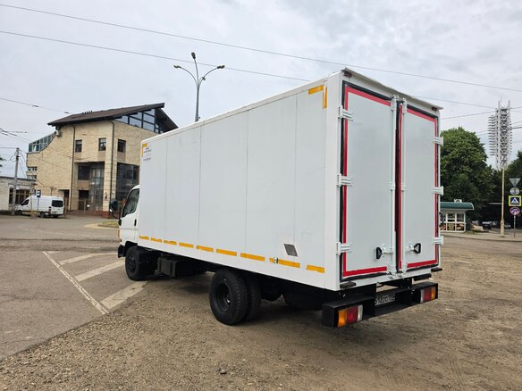 2011 Hyundai e-Mighty, белый, 1600000 рублей - вид 4